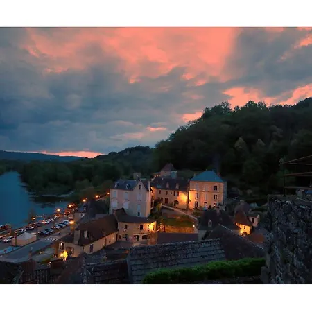 Au Coeur De Beynac, Maison Authentique Avec Vue Magique Sur La Riviere *
