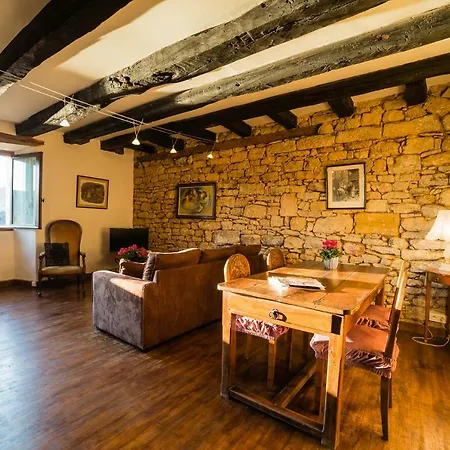 Au Coeur De Beynac, Maison Authentique Avec Vue Magique Sur La Riviere Holiday home